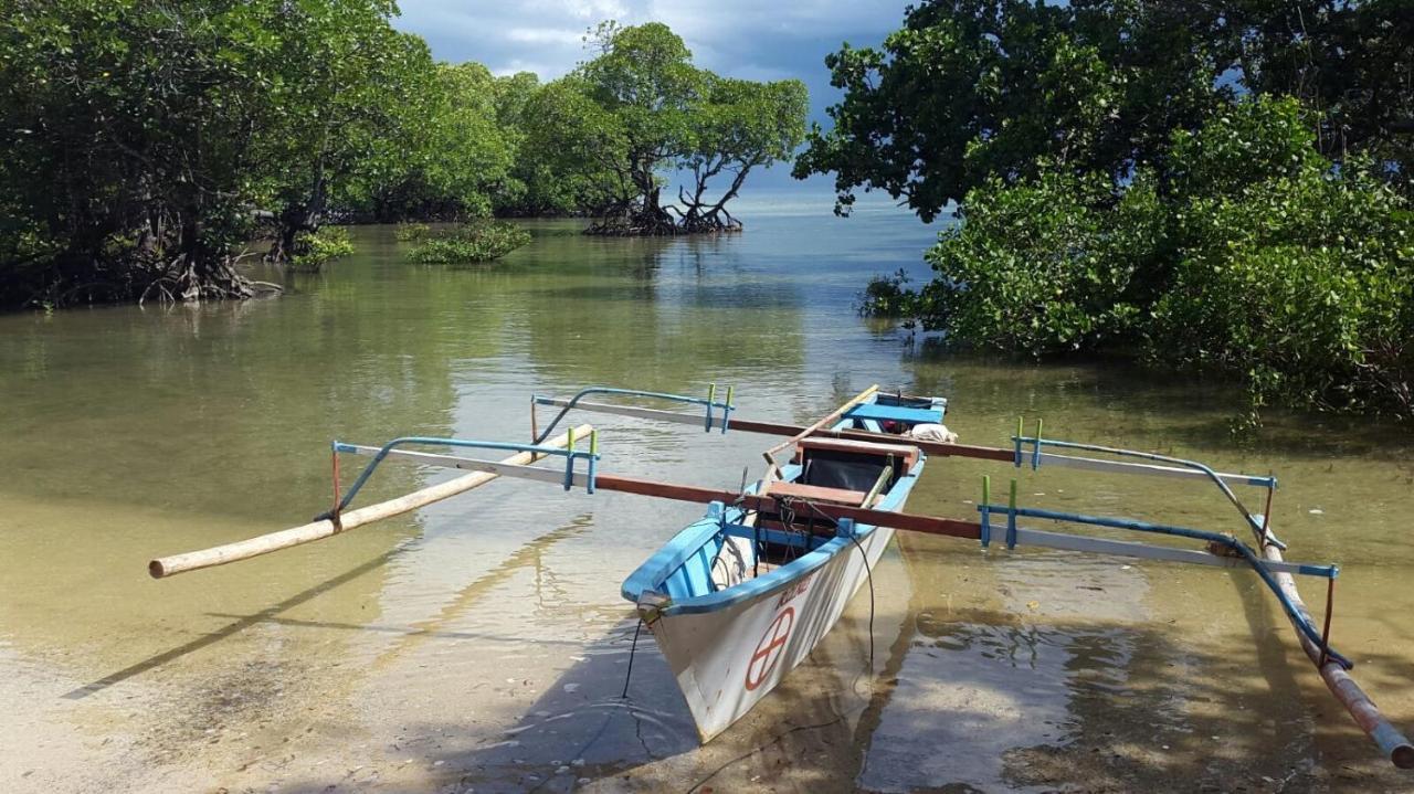 Nomad Divers Bangka Likupang Bagian luar foto